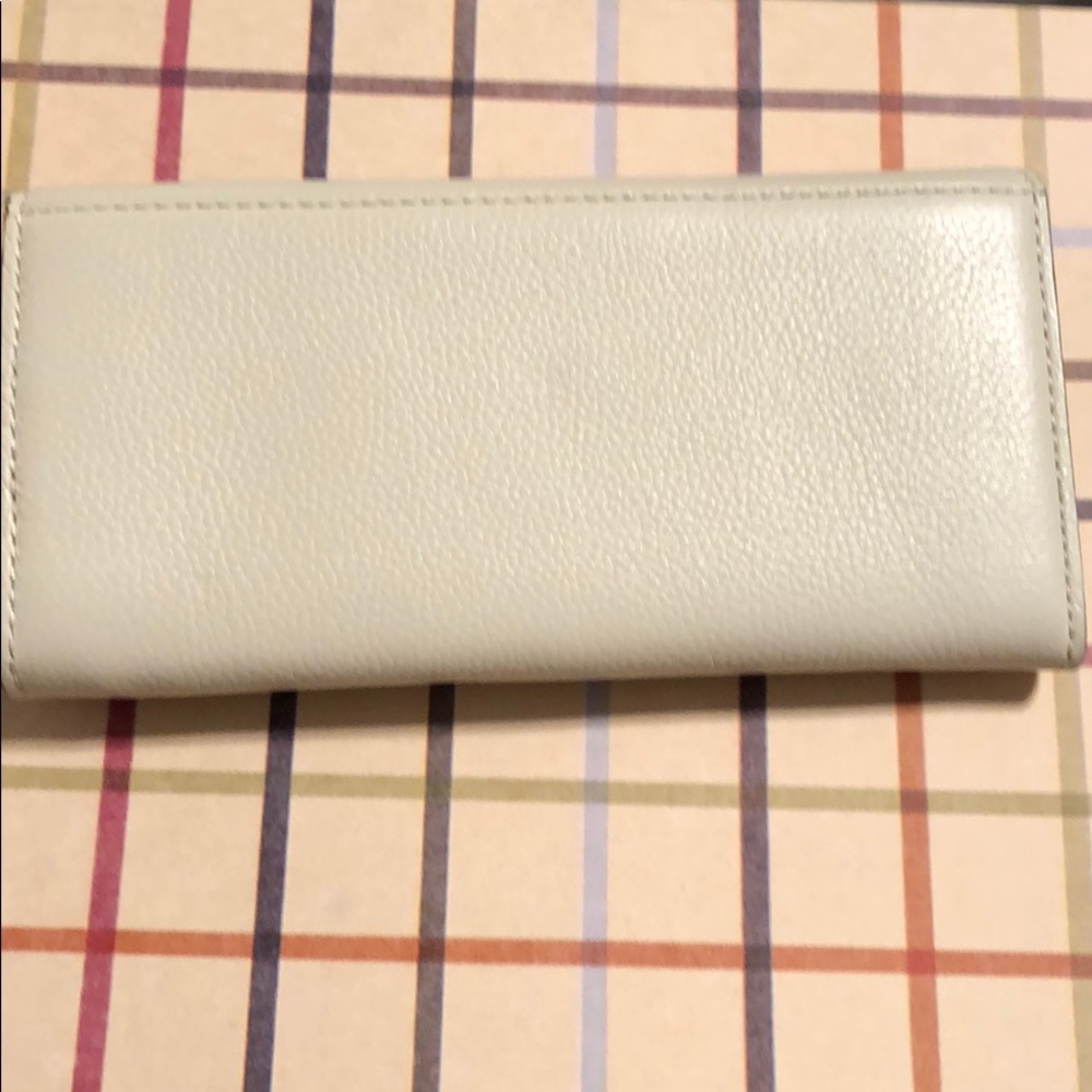 Michael Kors Wallet - Picture 2 of 3